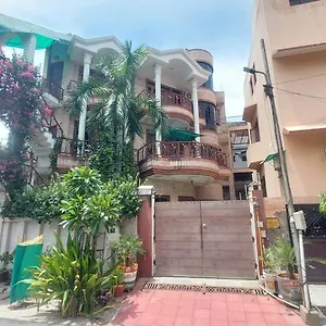 N Agra , Tājganj India
